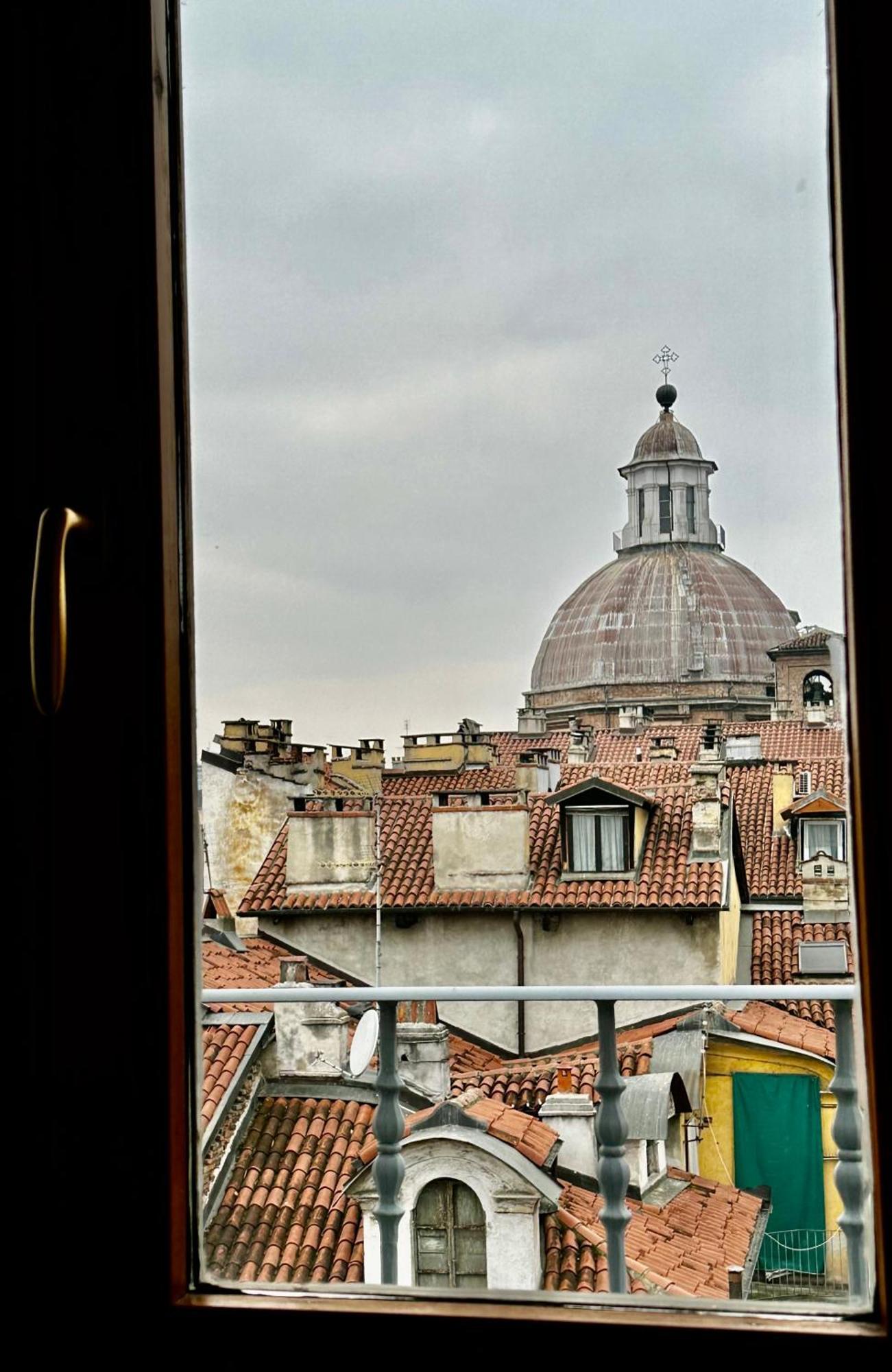 Loft Centro Storico Tommaso Apartment Turin Exterior photo